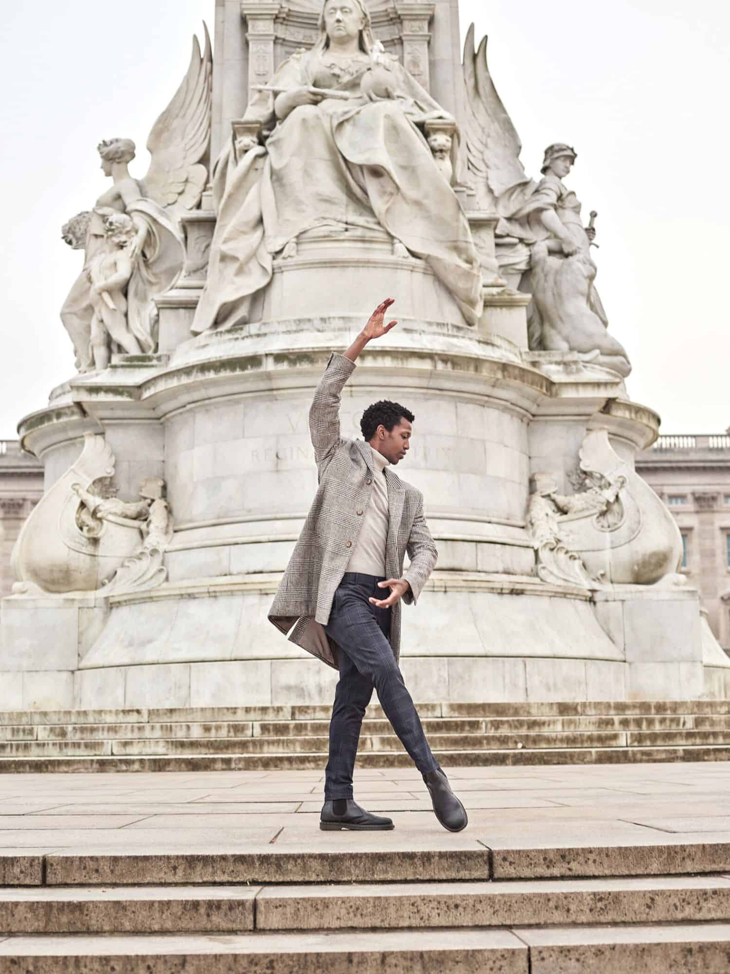 Calvin Royal dancing in front of the Victoria Memorial